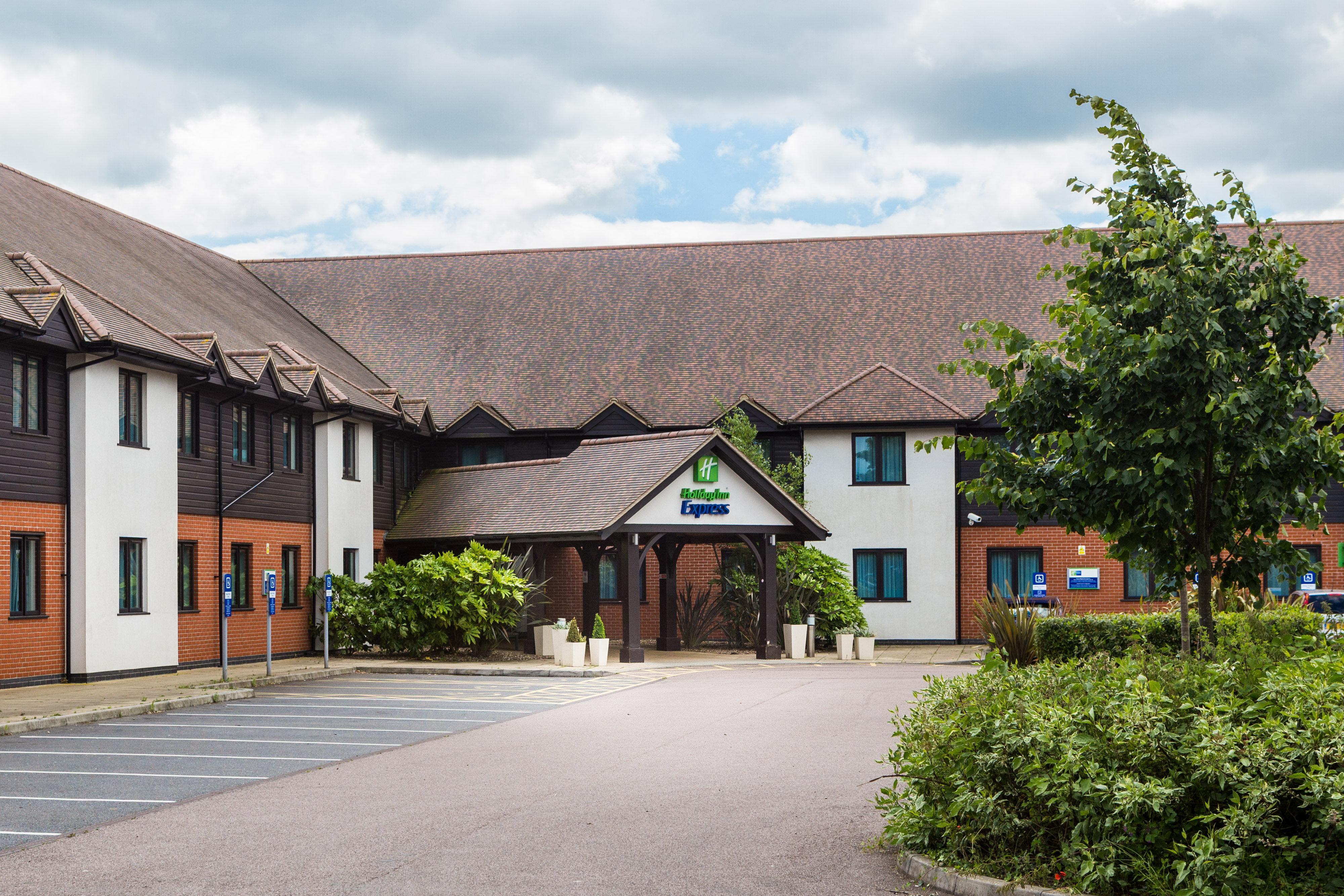 Holiday Inn Express Colchester, An Ihg Hotel Exterior foto